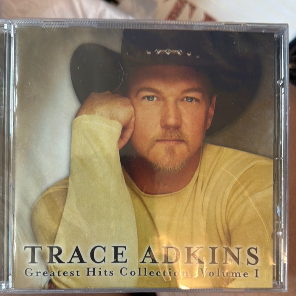 Cream and Brown Country Classics CD